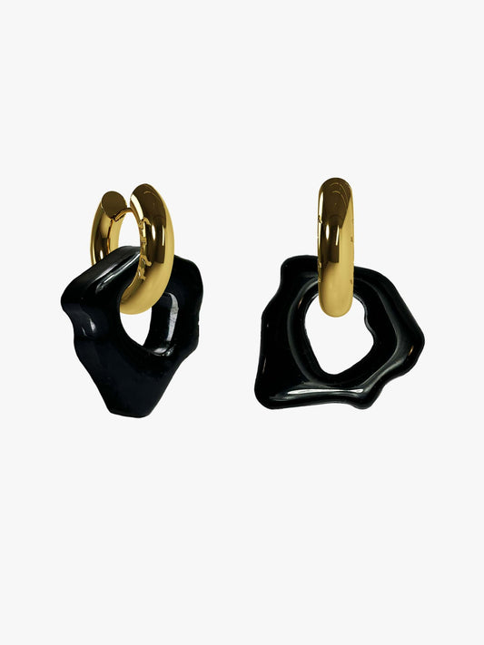 Ora black gold earring