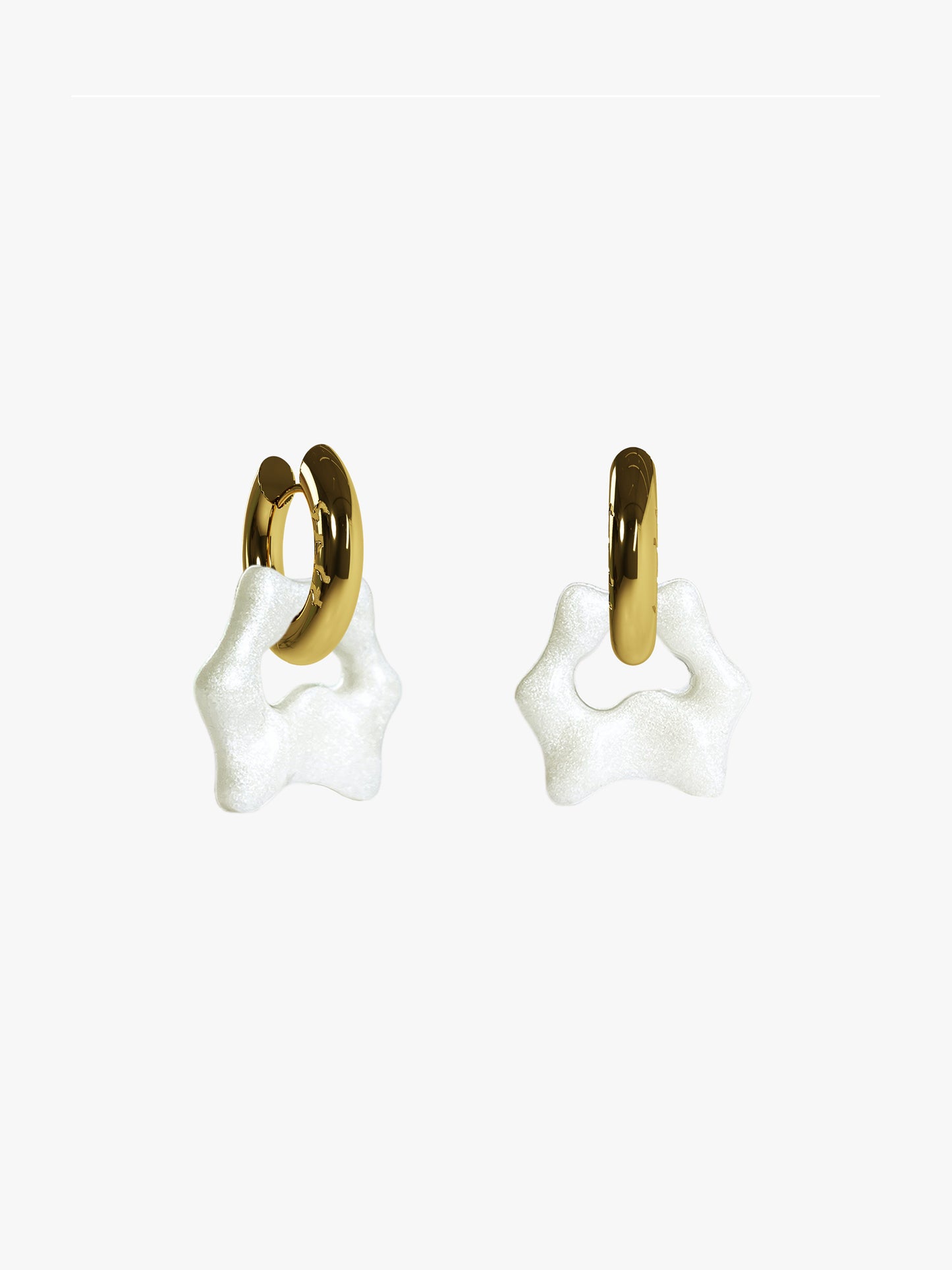 Tab pearl gold earring