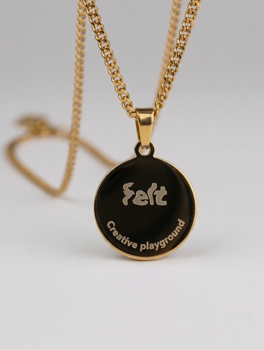 Chub vamp gold necklace