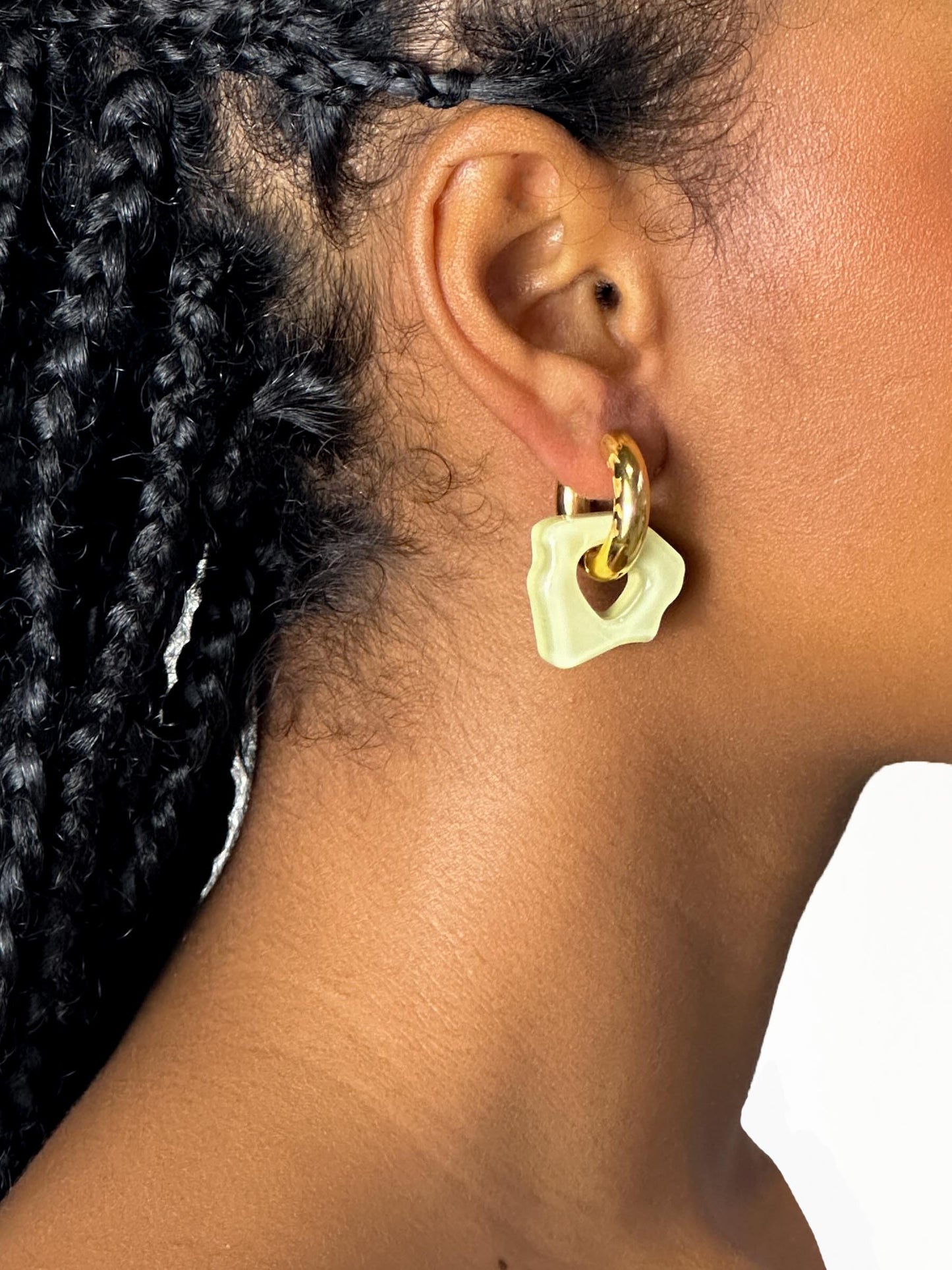 Ora sage gold earring (pair)