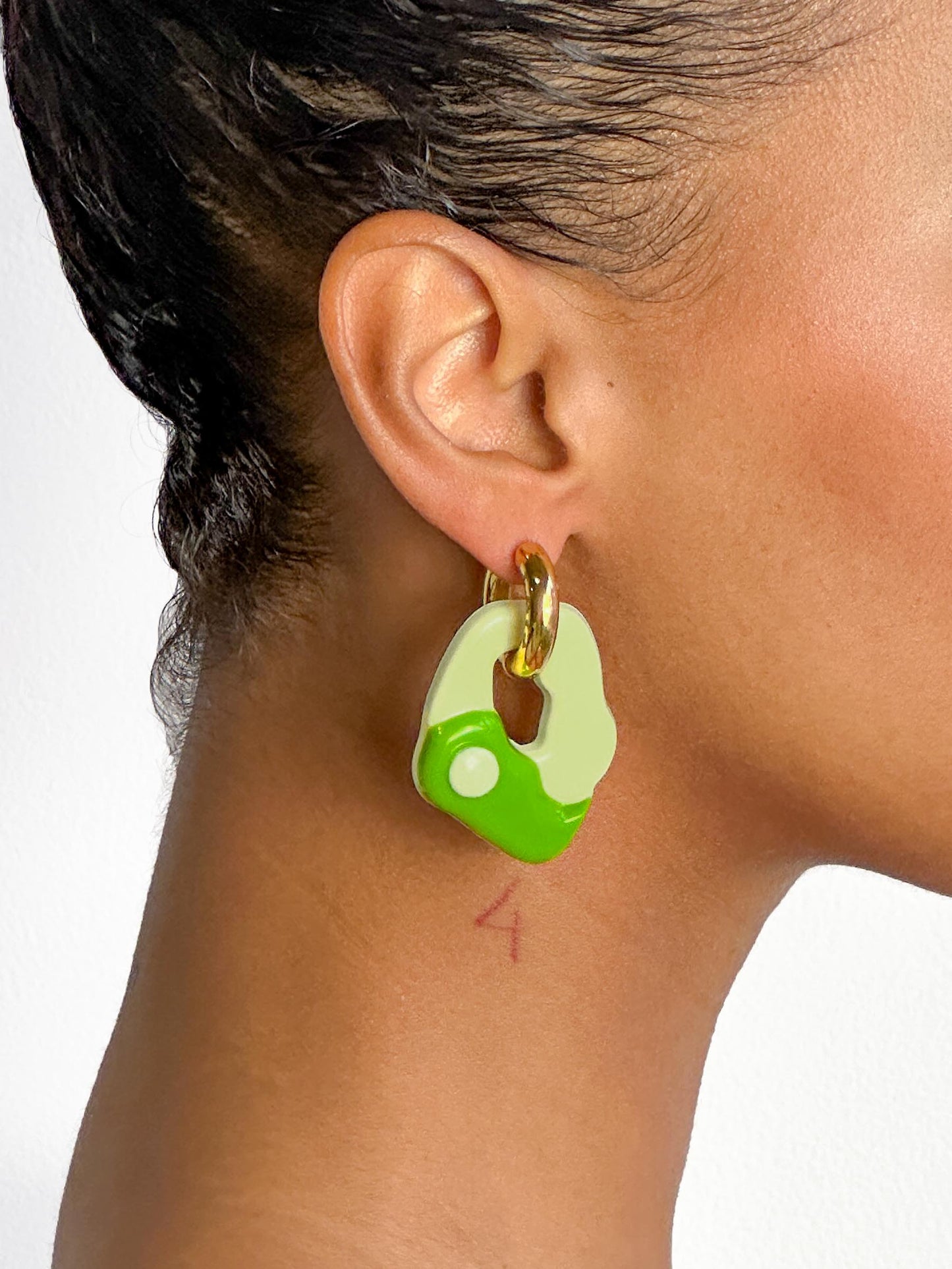 Yin Yang matcha gold earring (pair)