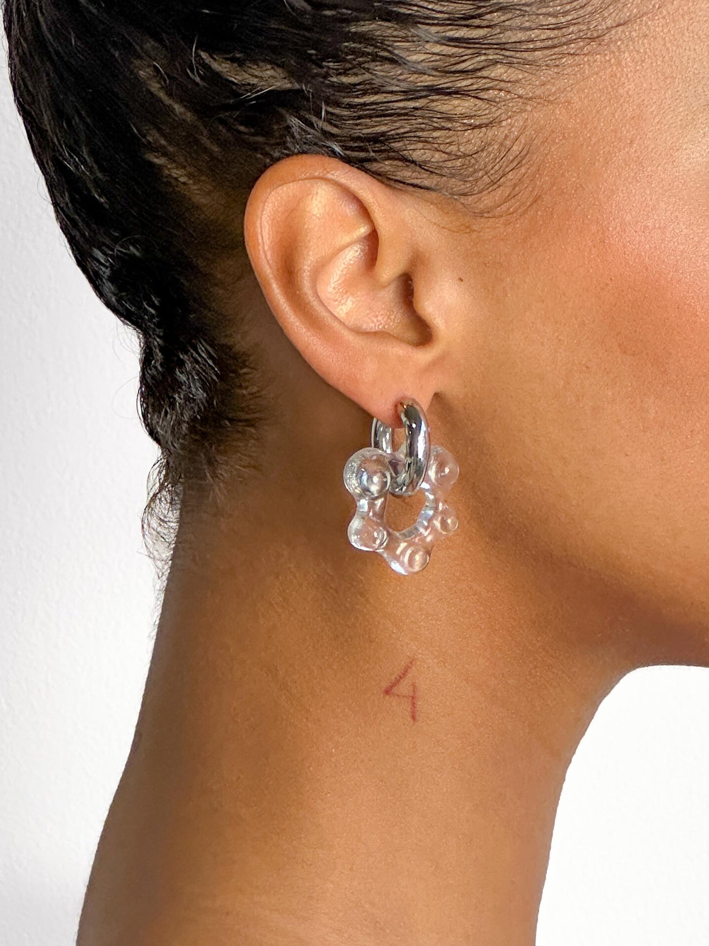 Oyo transparent silver earring