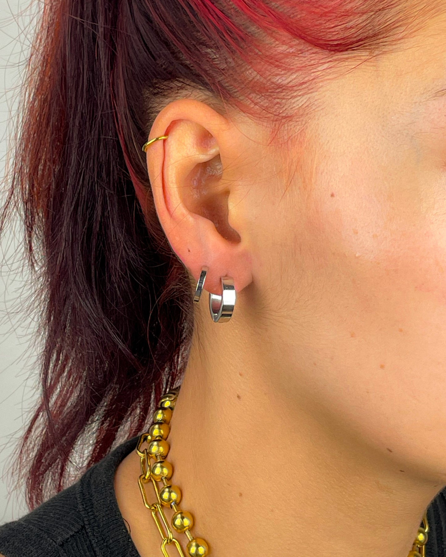 Eon gold earrings (pair)