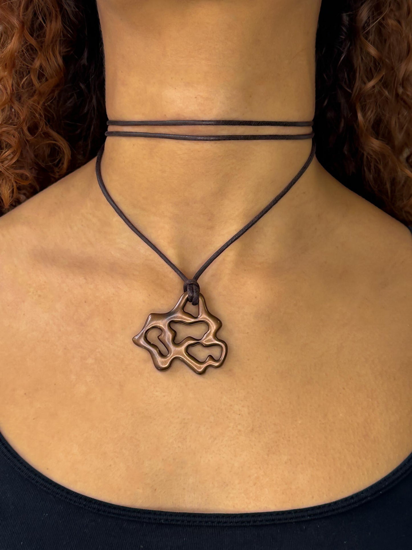 Avu metallic brown lace necklace