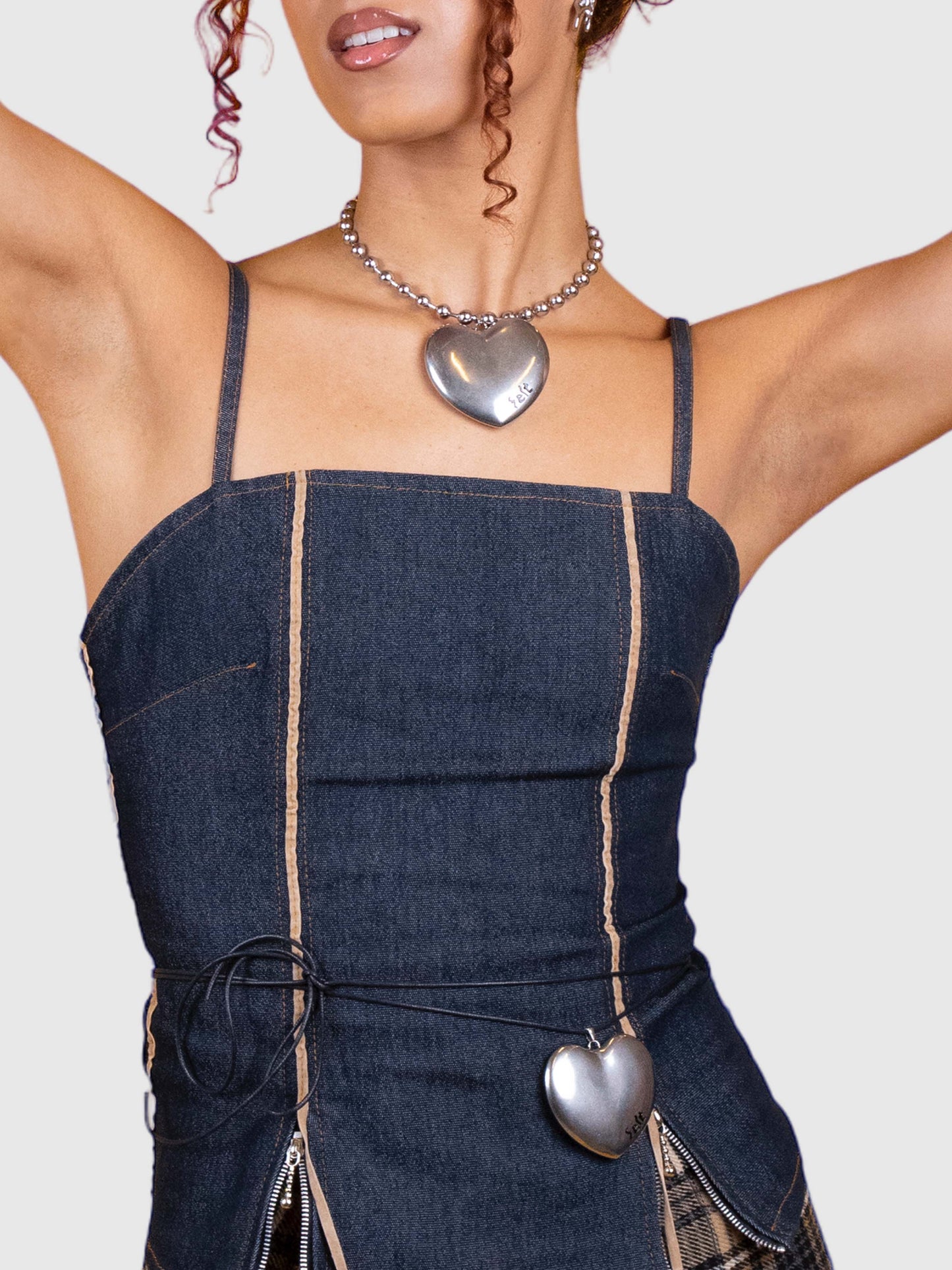 Lynn big black silver necklace