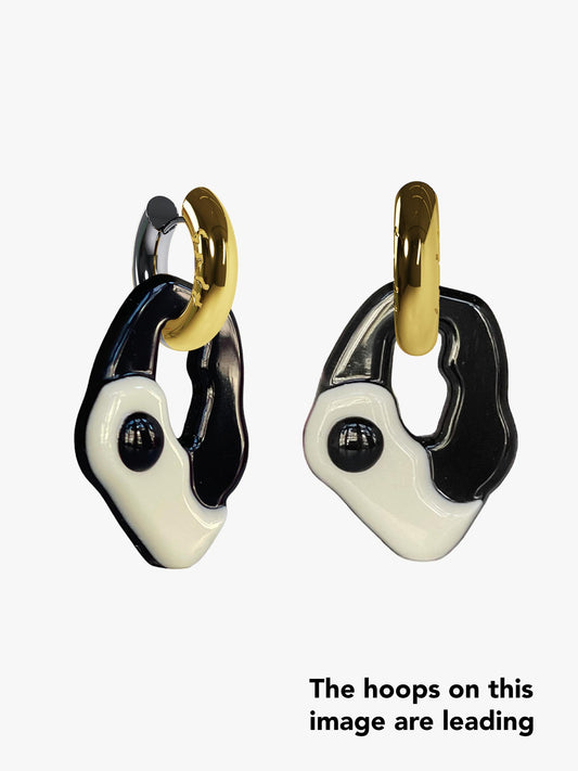 Yin Yang black white duo earring (pair)
