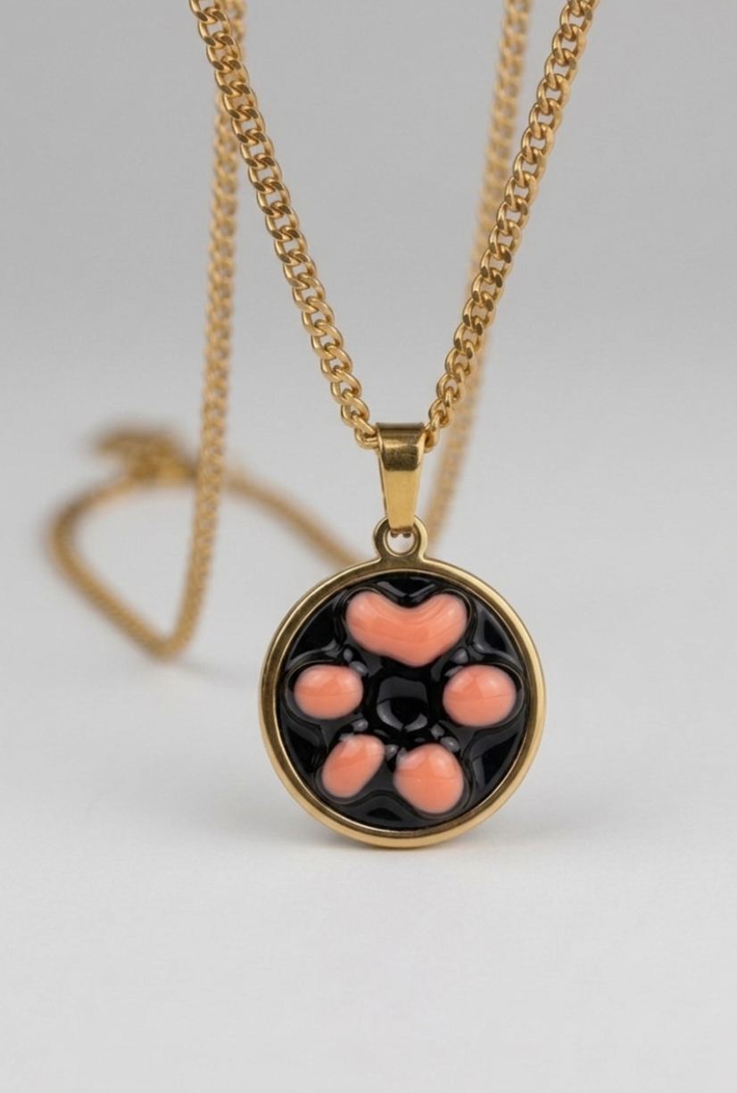 Chub blush gold necklace