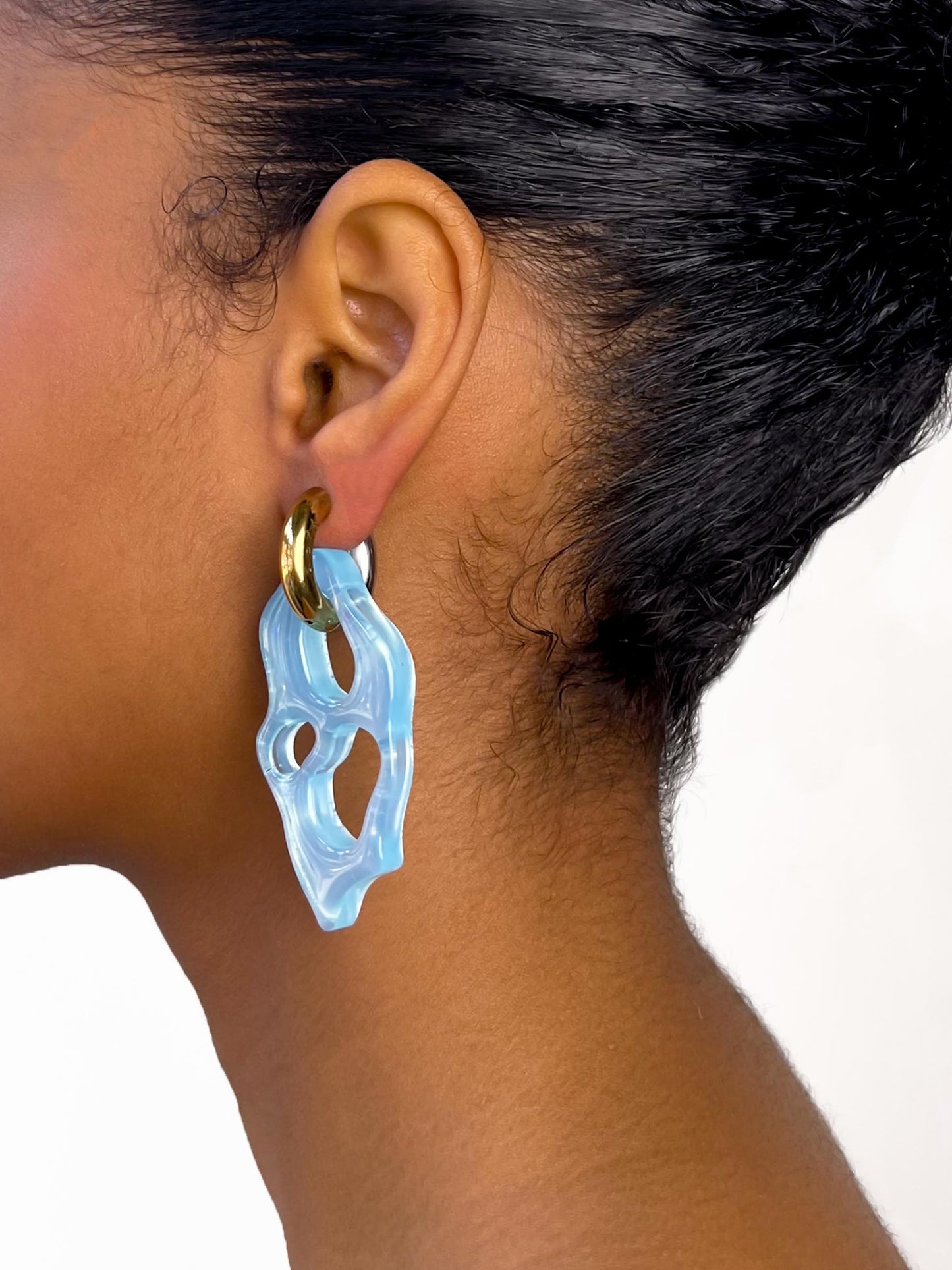 Ami Ora glass blue duo earring (pair)