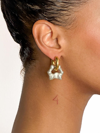 Tab shimmer gold earring (pair)