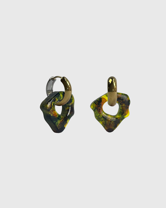 Ora honey tortoise two-tone earring (pair)