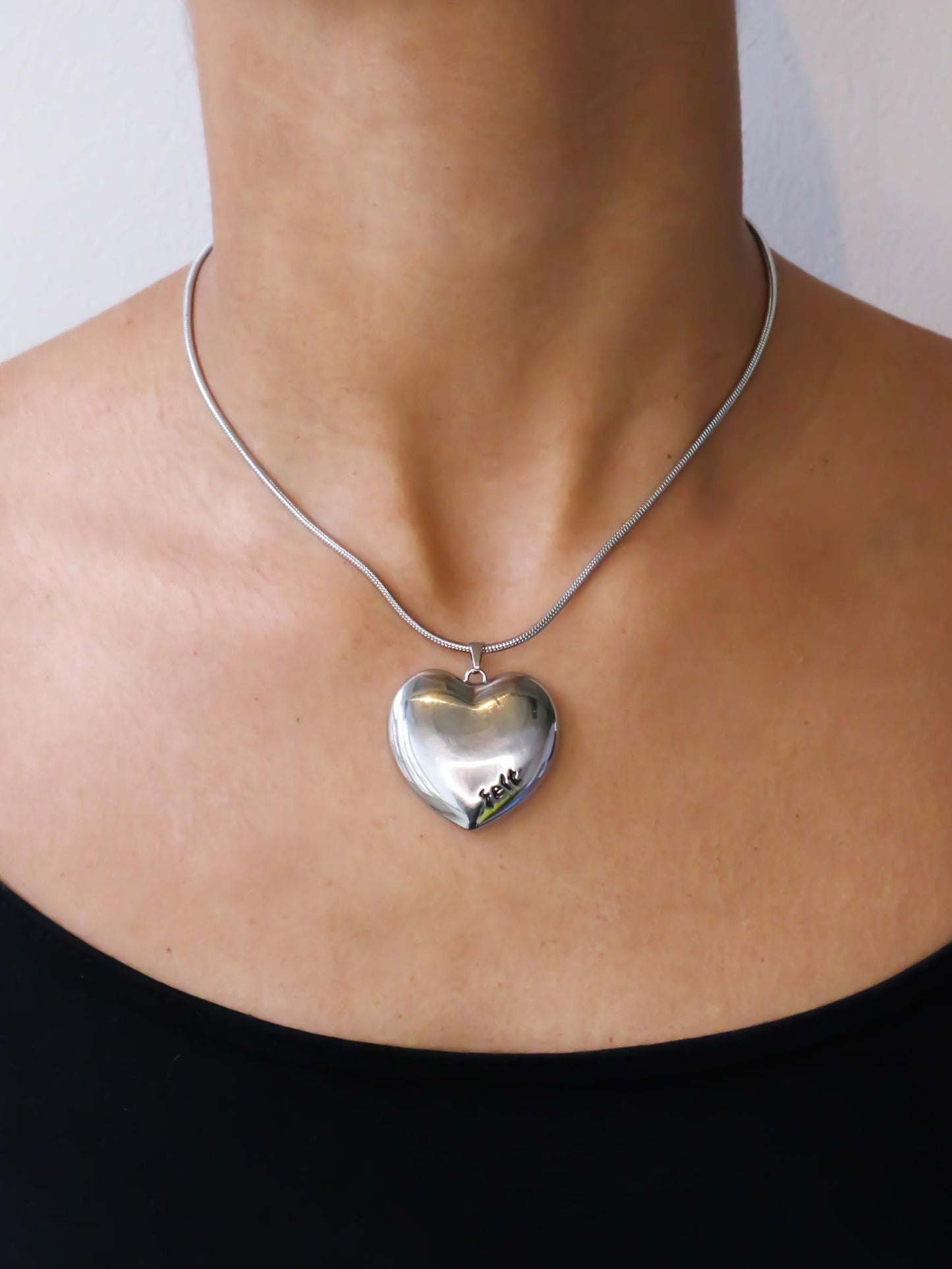 Lynn small black silver snake necklace
