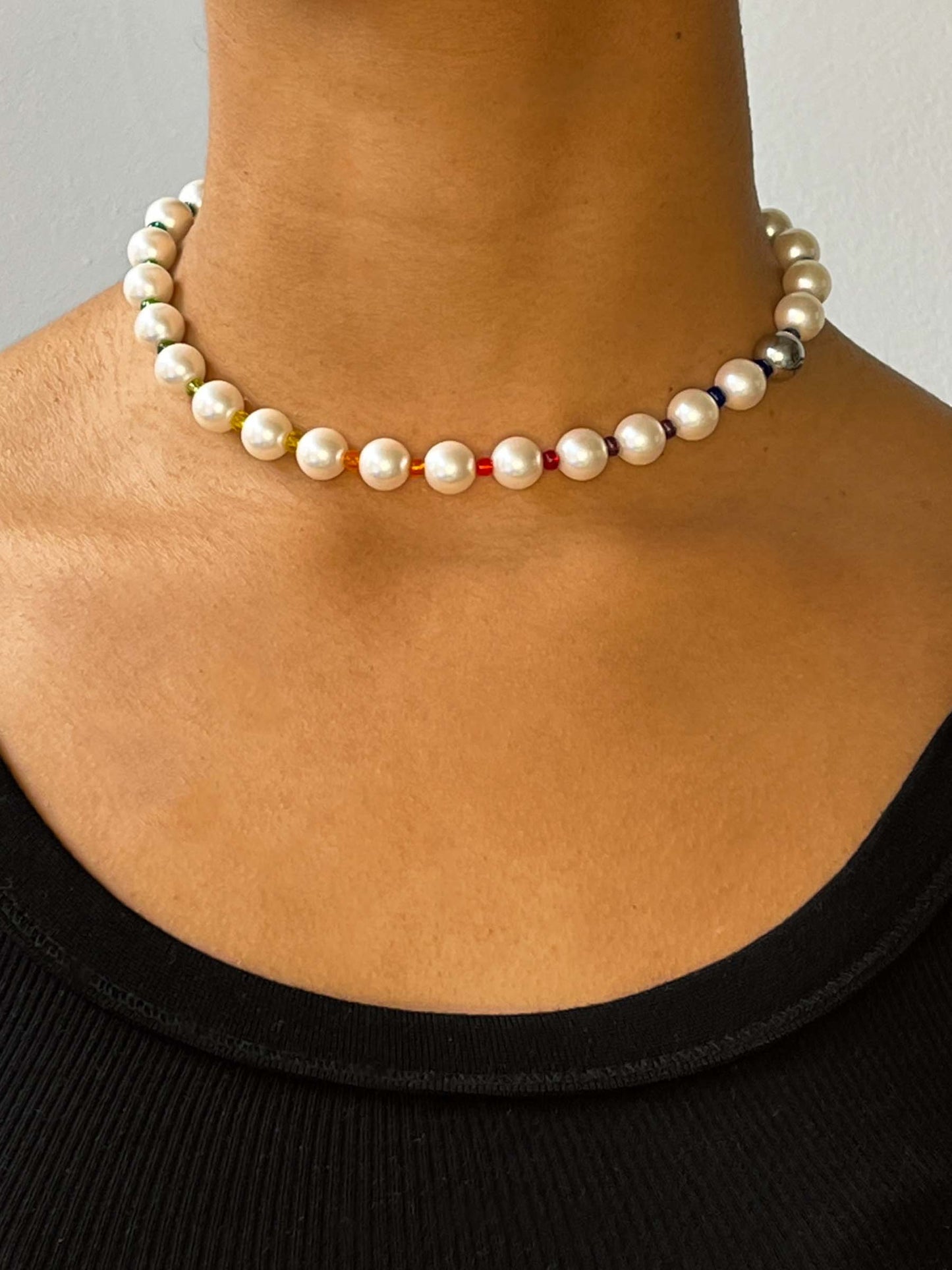 Pearl rainbow silver necklace